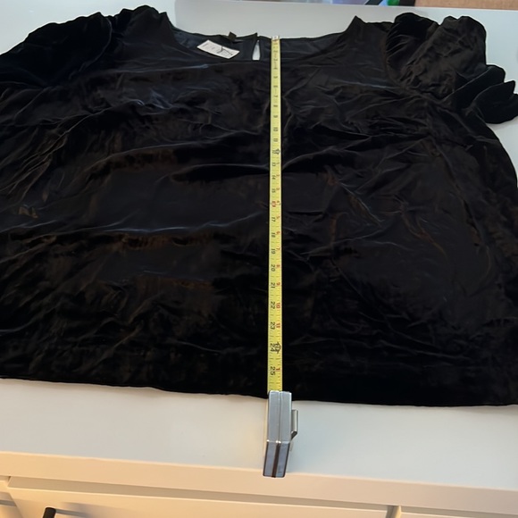 NWT Talbots Gorgeous Black Velvet Blouse Rusched Short Sleeves Button Back - Picture 10 of 11